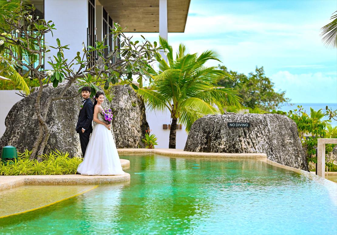 シェラトン・セブ・マクタン<br />
プールサイド・ウェディングフォト