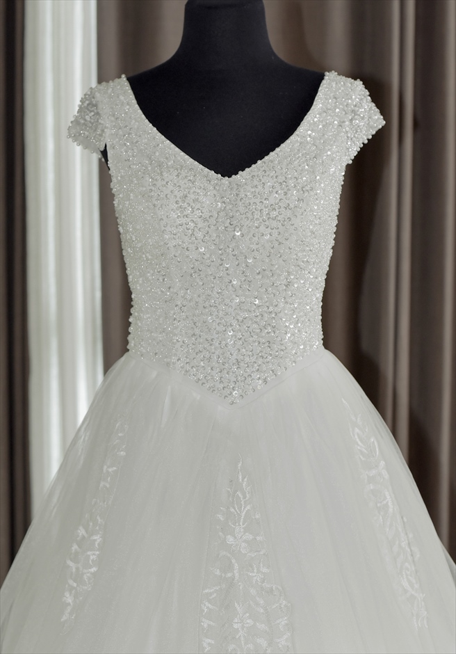 レンタルドレス・タキシード｜Dress No.020 – 7号 & 9号｜Dress No.020 – 7号 & 9号 | KANON CEBU PHOTO WEDDING