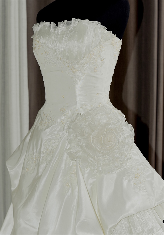 レンタルドレス・タキシード｜Dress No.042 – 9号 & 11号｜Dress No.042 – 9号 & 11号 | KANON CEBU PHOTO WEDDING